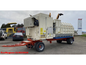 : фото в шапке страницы