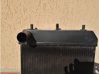 : фото в шапке страницы