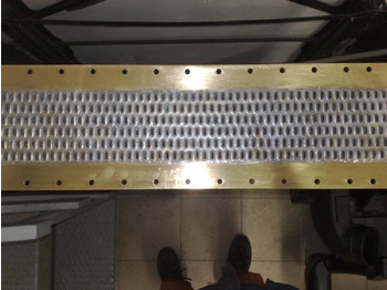 : фото в шапке страницы