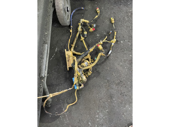 : фото в шапке страницы