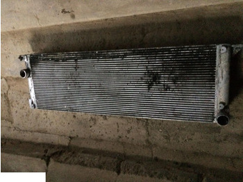 : фото в шапке страницы