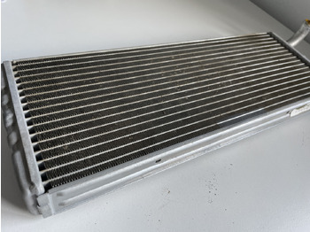 : фото в шапке страницы