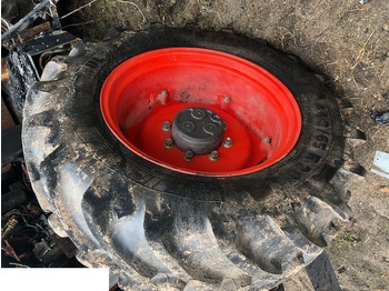 : фото в шапке страницы