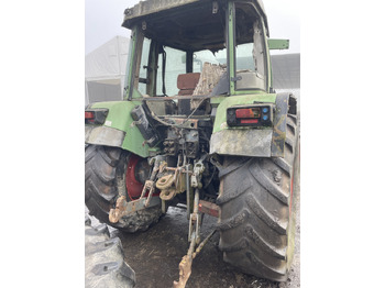 : фото в шапке страницы