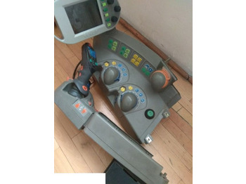 : фото в шапке страницы