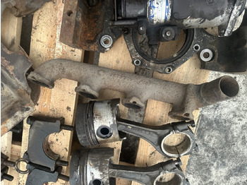 : фото в шапке страницы