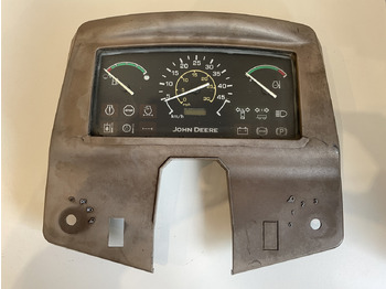 : фото в шапке страницы