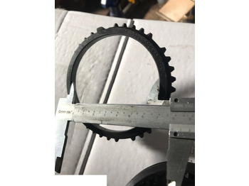 : фото в шапке страницы