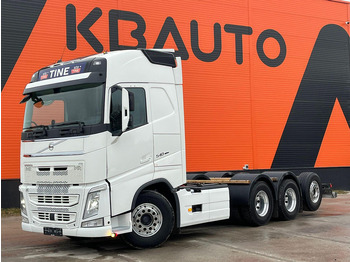 Volvo FH 540 8x4*4 HYDRAULICS / 9 TON FRONT AXLE / RETARDER / CHASSIS L=6800 mm в лизинг Volvo FH 540 8x4*4 HYDRAULICS / 9 TON FRONT AXLE / RETARDER / CHASSIS L=6800 mm: фото 1