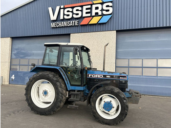 : фото в шапке страницы