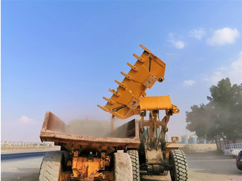 : фото в шапке страницы