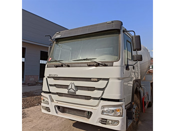 HOWO HOWO-mixer pump truck в лизинг HOWO HOWO-mixer pump truck: фото 3