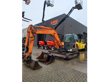 : фото в шапке страницы