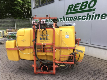 : фото в шапке страницы