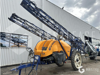 : фото в шапке страницы