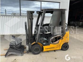 : фото в шапке страницы