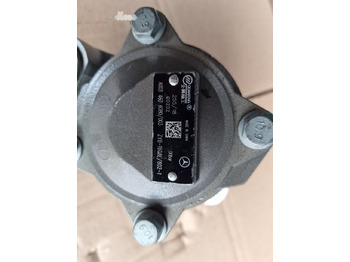 : фото в шапке страницы