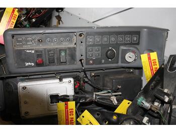 : фото в шапке страницы