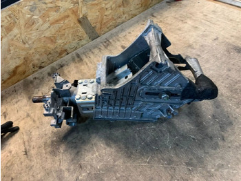 : фото в шапке страницы