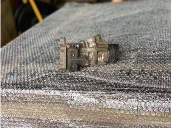 : фото в шапке страницы