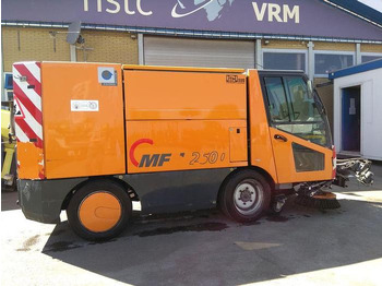 : фото в шапке страницы