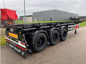 : фото в шапке страницы