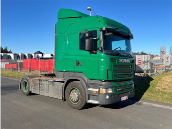 : фото в шапке страницы