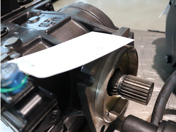 : фото в шапке страницы