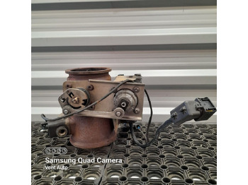 : фото в шапке страницы