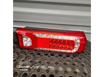 : фото в шапке страницы