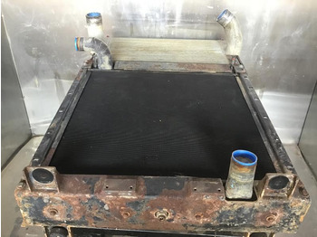 : фото в шапке страницы