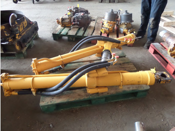 : фото в шапке страницы