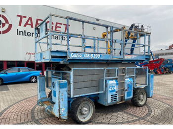 Ножничный подъемник Genie GS-5390 RT Diesel 4x4 Scissor Work Lift 1815cm: фото 1