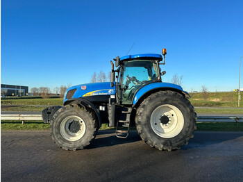 Трактор New Holland T7040: фото 1