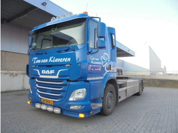 : фото в шапке страницы