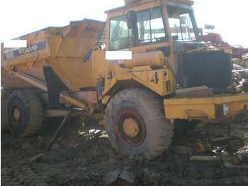 Сочленённый самосвал VOLVO A25C