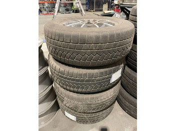 : фото в шапке страницы