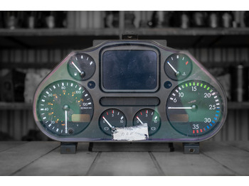 : фото в шапке страницы