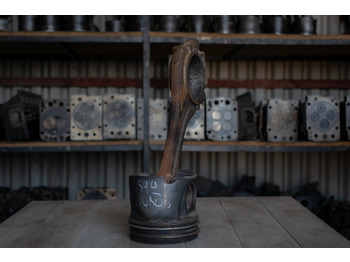 : фото в шапке страницы