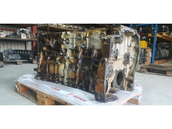 : фото в шапке страницы