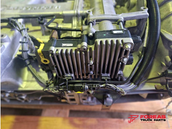 : фото в шапке страницы