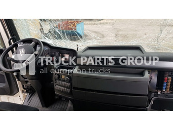 : фото в шапке страницы