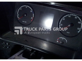 : фото в шапке страницы