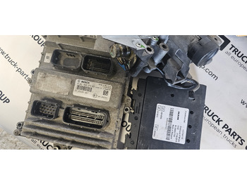 : фото в шапке страницы