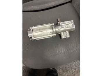 : фото в шапке страницы