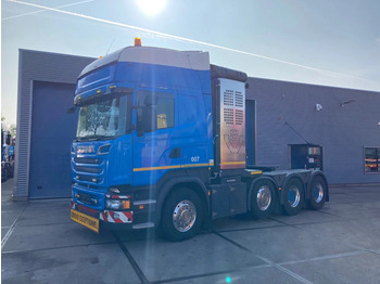 : фото в шапке страницы