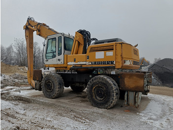 LIEBHERR A 932 Litronic в лизинг LIEBHERR A 932 Litronic: фото 4