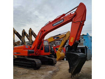 Гусеничный экскаватор DOOSAN DH150