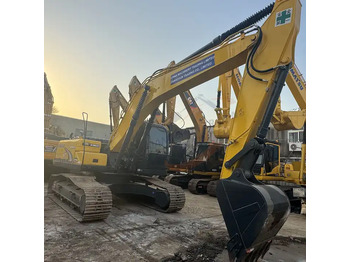 : фото в шапке страницы