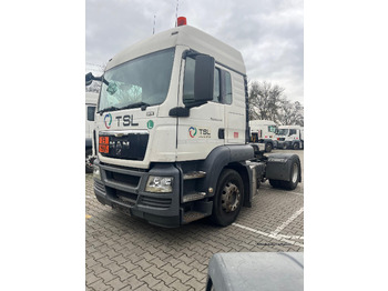 : фото в шапке страницы